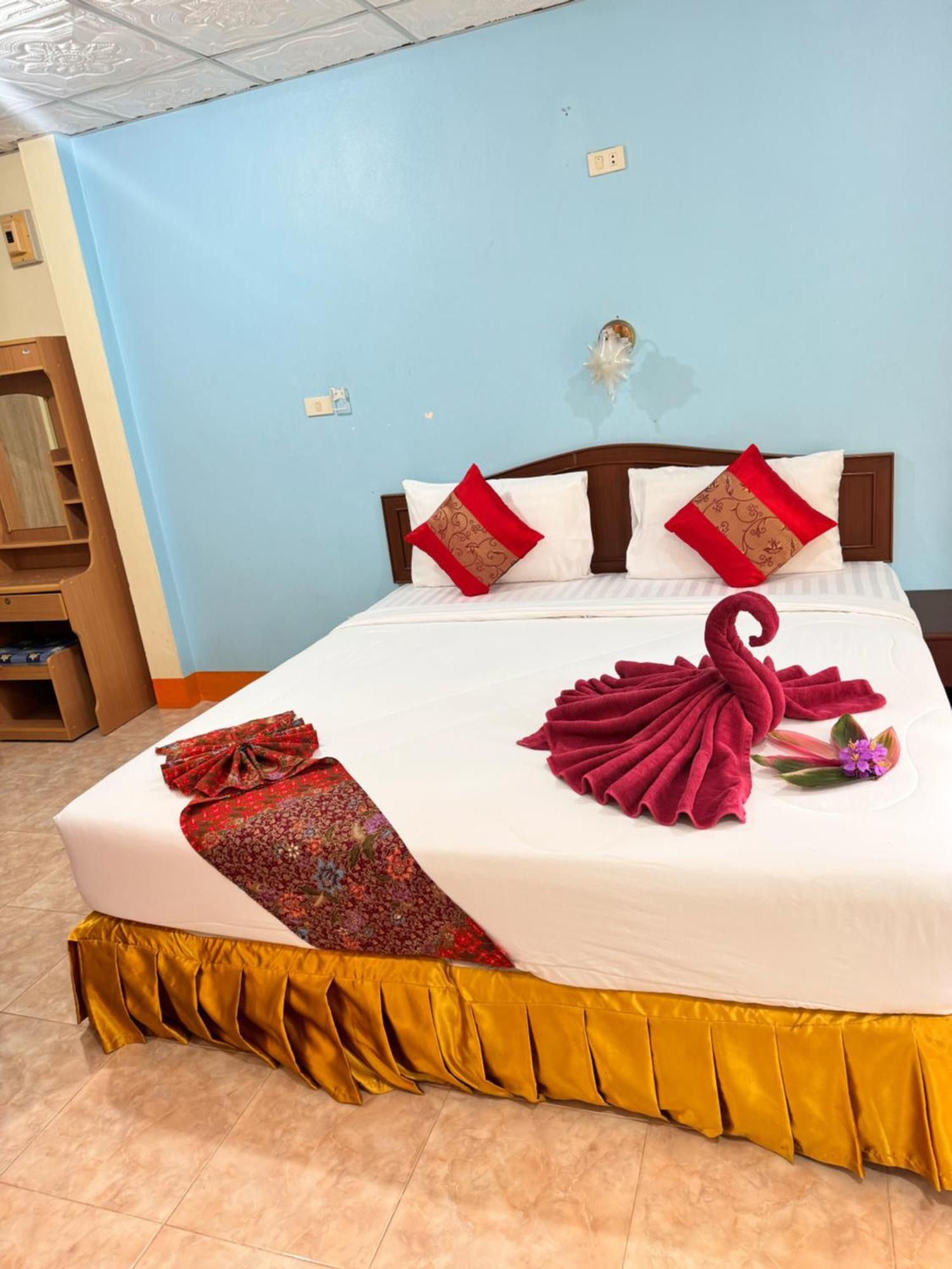 Rim Khao Resort Ko Lanta Exteriör bild